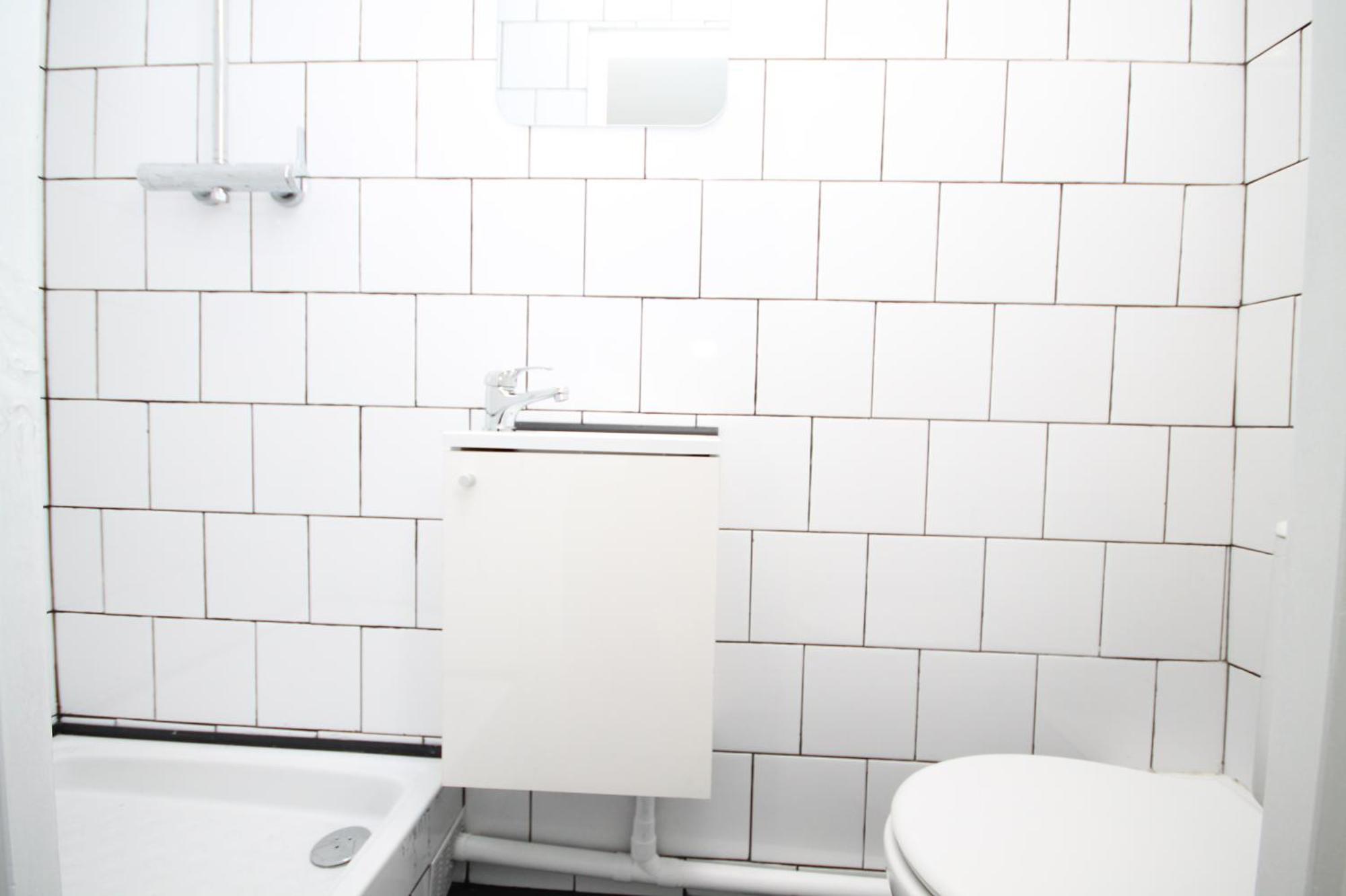 08 - Chambre Proche Paris Et Transports Avec Tv Wifi Сен-Дени Экстерьер фото
