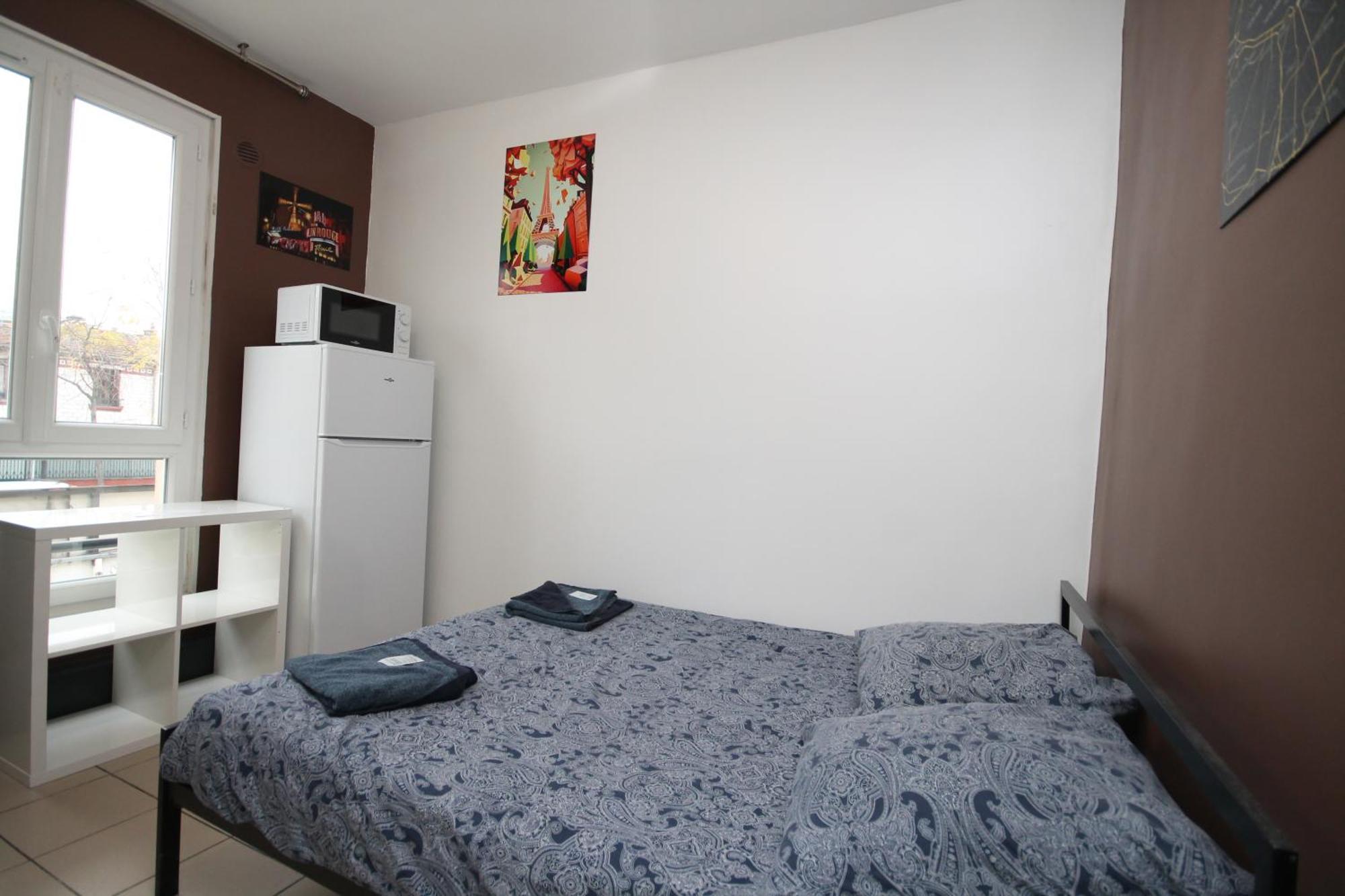 08 - Chambre Proche Paris Et Transports Avec Tv Wifi Сен-Дени Экстерьер фото